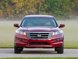 2010 honda accord crosstour front (click to view)