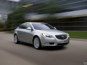 2011 buick regal front angle speed
